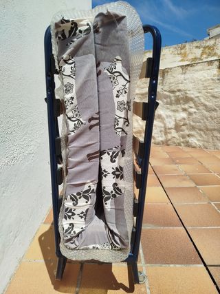 CAMA PLEGABLE METÁLICA CON RUEDAS