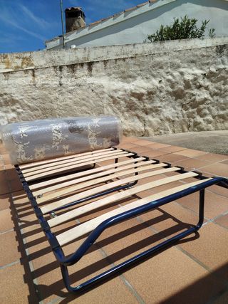 CAMA PLEGABLE METÁLICA CON RUEDAS