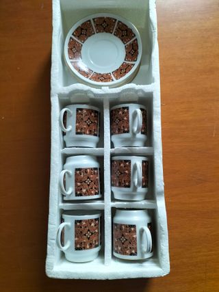 SERVIZIO TAZZINE DA CAFFE' PER 6 PERSONE