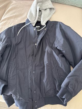 Chaqueta bomber Pull&Bear gris-azul.talla S