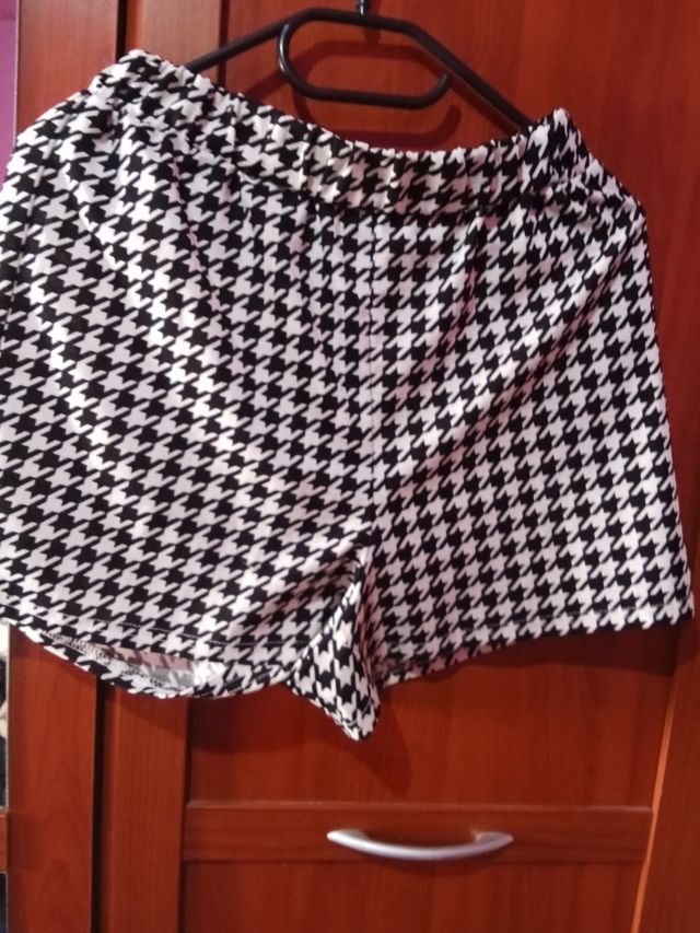 Conjunto blanco y negro talla 44