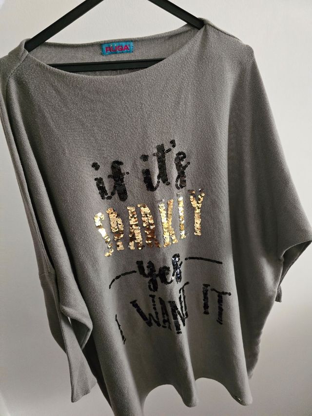 Blusa Ruga Cinza c/Brilhantes