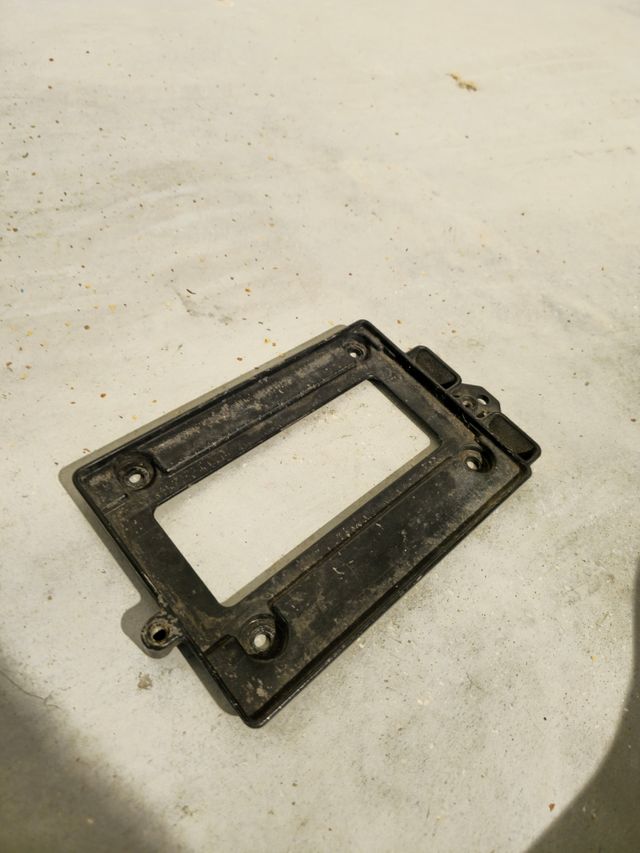 Staffa Batteria BMW K75 - Usata