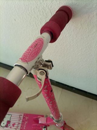 Patinete Hello Kitty niña