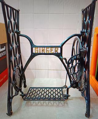 Soporte máquina "Singer" con tablero