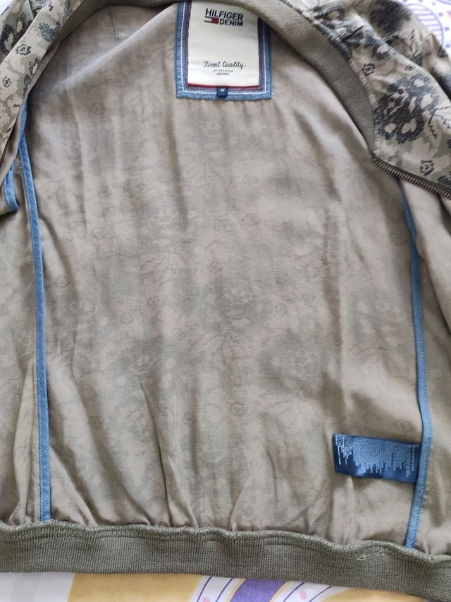 ⬇️ Bajada precio ⬇️Chaqueta Tommy Hilfiger