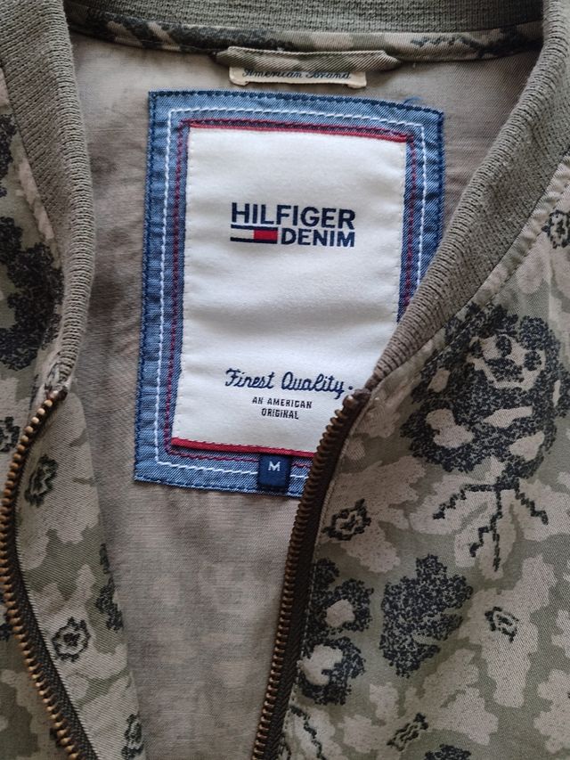 ⬇️ Bajada precio ⬇️Chaqueta Tommy Hilfiger