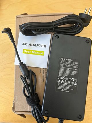 cargador de portatil  SK90195418 230W 19.5V 11.8a