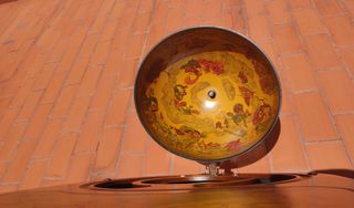 Mesa auxiliar barra bar bola mundo globo terráqueo