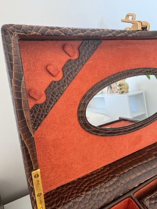 Joyero grande piel- compartimentos y caja extraíbl