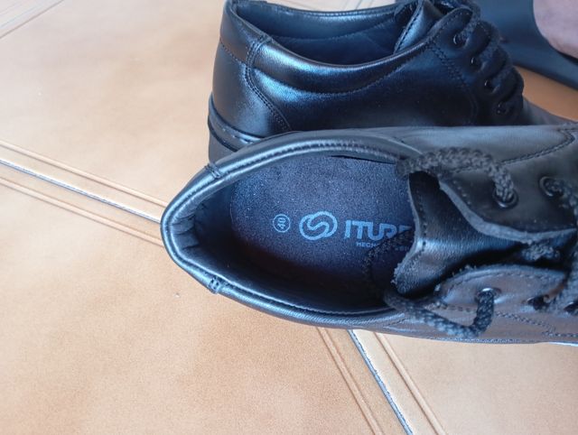 Zapatos ITURRI negros