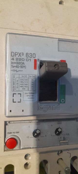 Interruptor Legrand DPX3 630 320A