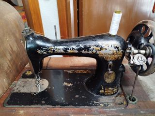 Máquina coser Singer Antigua
