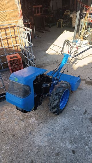 Motocultor  mula mecánica BCS 735