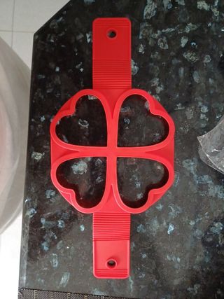 Molde para huevos silicona 4 corazones