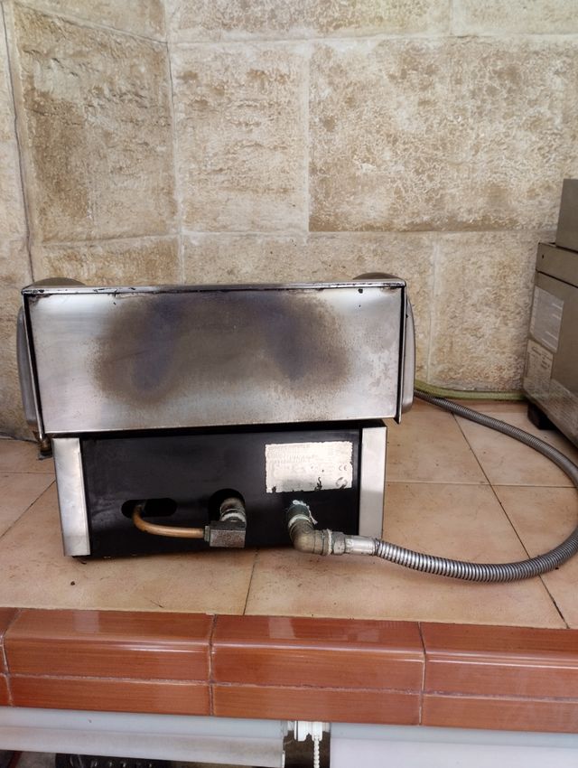 Plancha gas ciudad usada