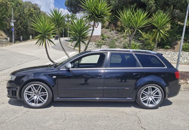 Audi RS4 Avant Nacional