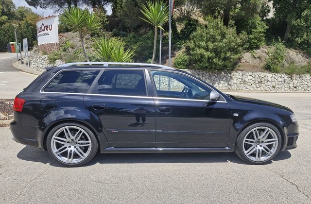 Audi RS4 Avant Nacional