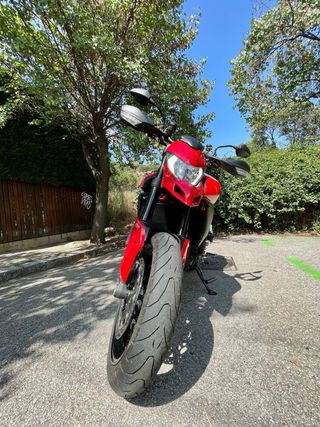 Ducati Hypermotard 950