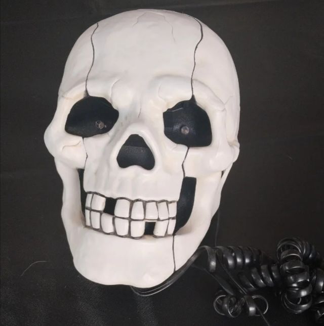 Nuovo telefono Calavera