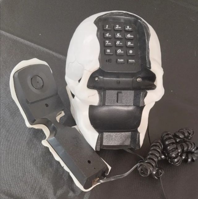 Nuovo telefono Calavera