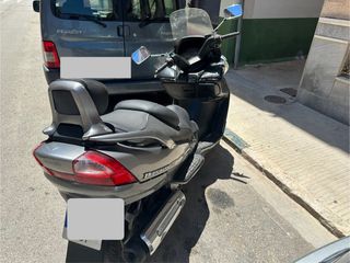 Suzuki Burgman 250 - Moto Scooter matricula FGP