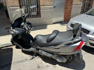 Suzuki Burgman 250 - Moto Scooter matricula FGP