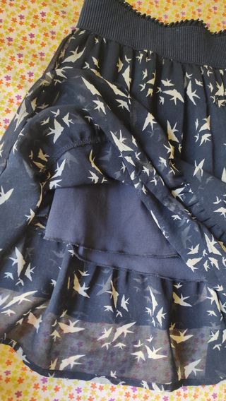 Falda negra y blanca estampada