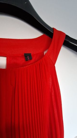 Vestido rojo largo de gasa plisado nuevo, estrenar