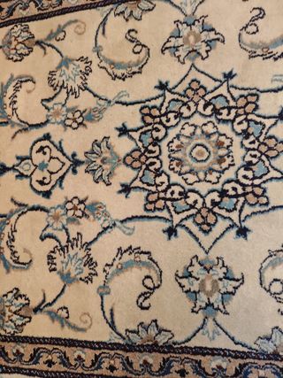 Alfobra Nain La 9  142 cm por 90 cm limpia