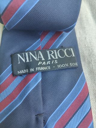 Corbata Nina Ricci azul y roja