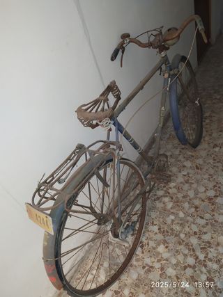 BICICLETA ANTIGUA
