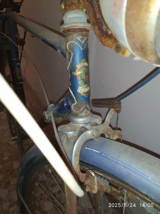 BICICLETA ANTIGUA