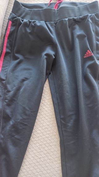Chándal Adidas blanco y rosa