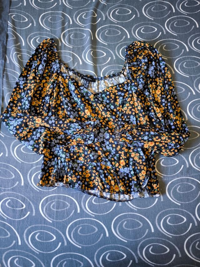 Blusa flores New Look T-5