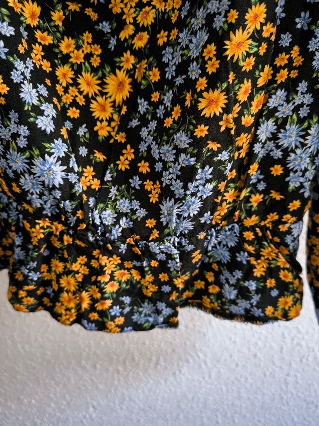 Blusa flores New Look T-5