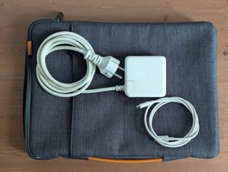 Macbook Pro 13" Touch Bar (2017)