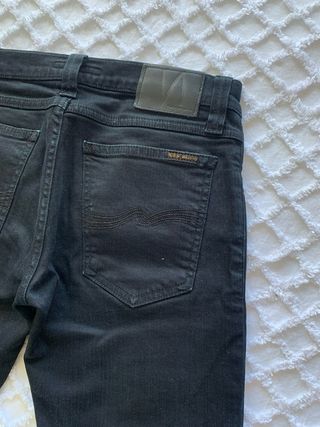 Vaqueros Nudie Jeans negros W28 L32