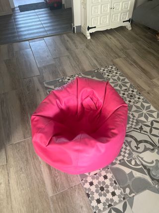 Puff rosa piel sintética