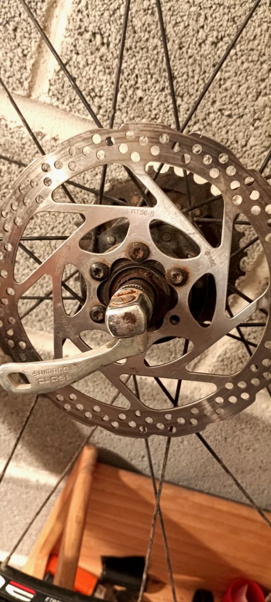 Rueda bici 26" usada trasera venta en persona