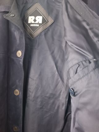 Chaqueta serra piel azul