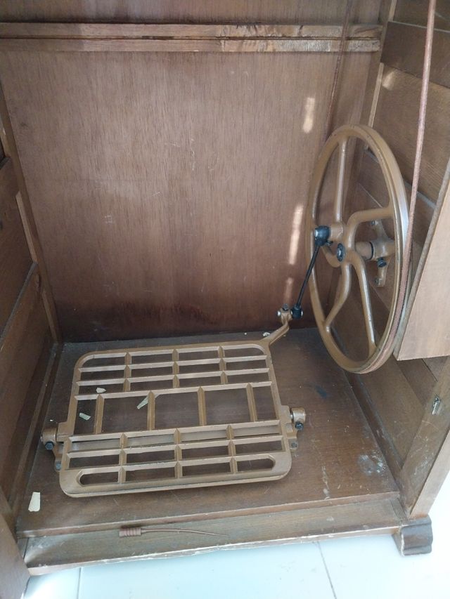 Máquina coser Singer con mueble