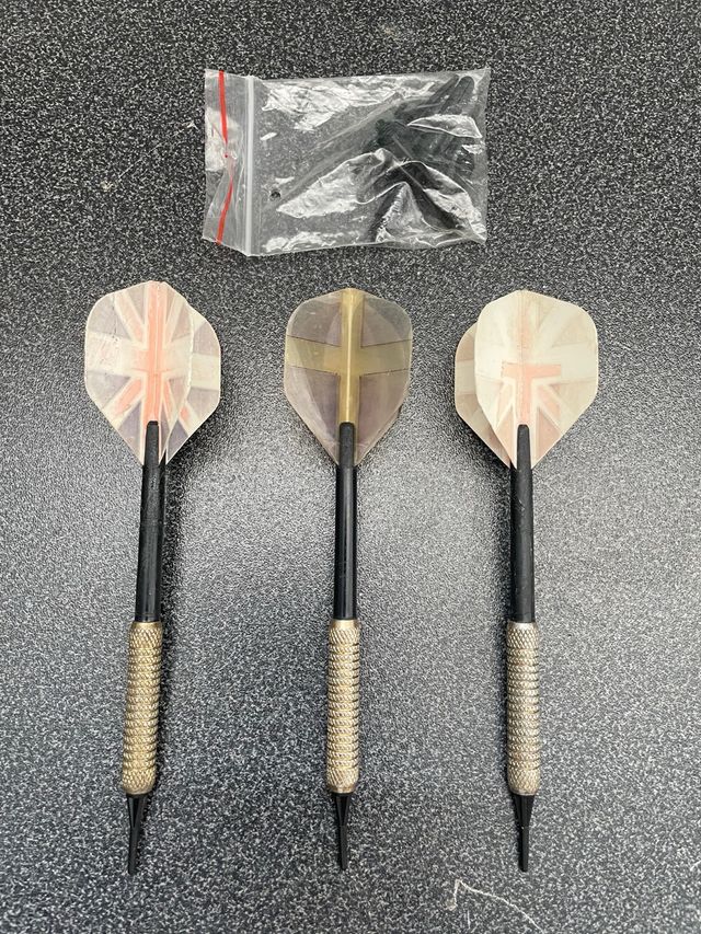 Dardos punta plástico - 3 uds