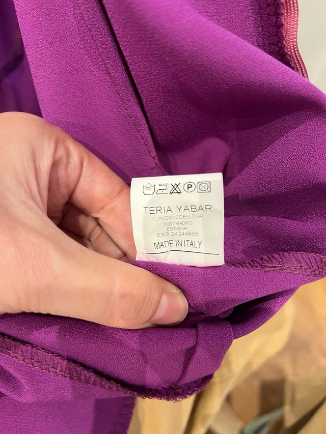 Mono largo morado Teria Yabar