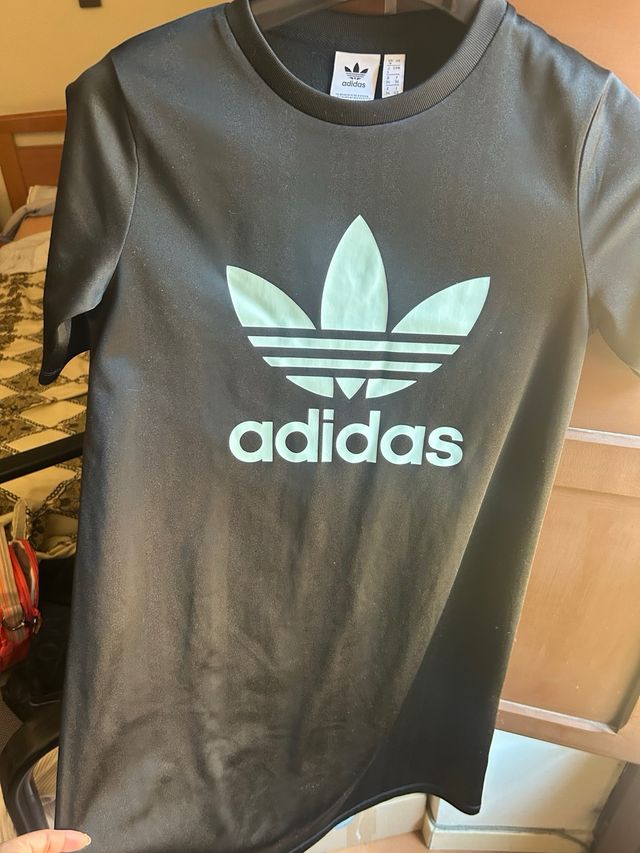 Vestido Adidas Negro - parece mas una talla M -