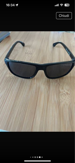 Occhiali da sole neri unisex logo aquila armani