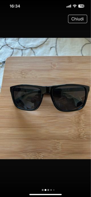 Occhiali da sole neri unisex logo aquila armani