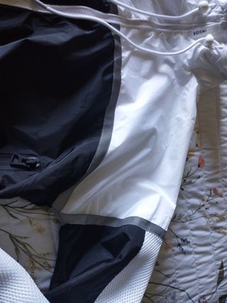 Cazadora corta INSIDE blanco-negro XS