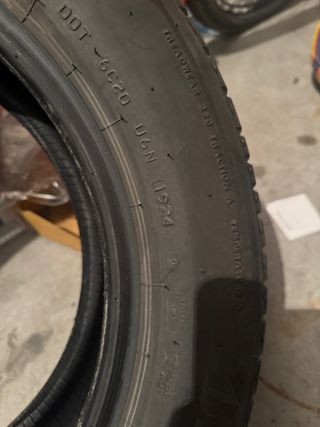  UNA Bridgestone 205/60R16 92H