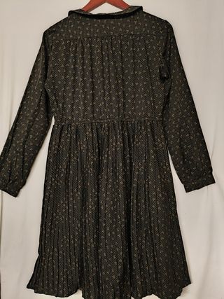 Vestido plisado estilo babydoll